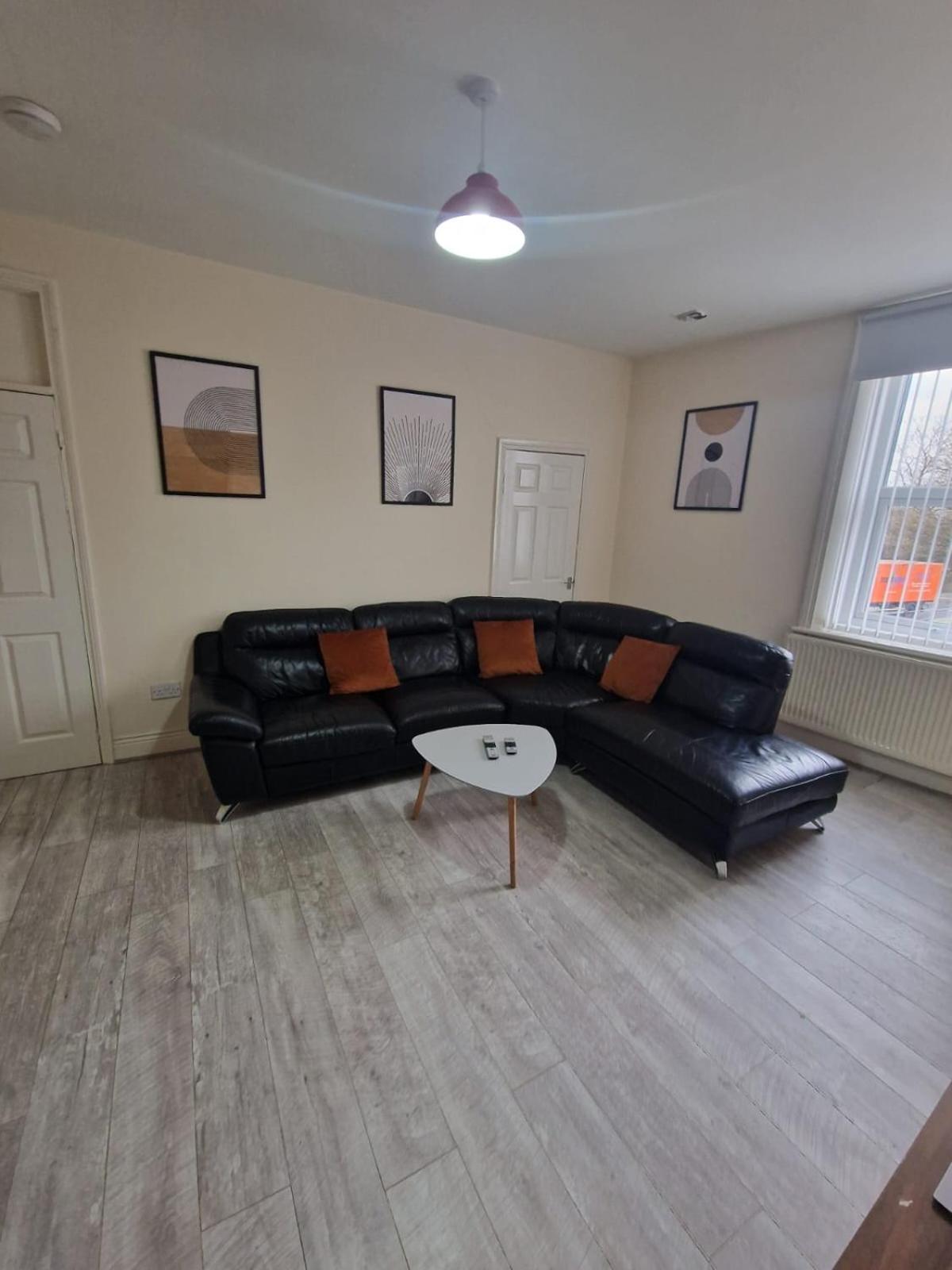 Laluna One Bedroom Apartment Newcastle Exteriör bild
